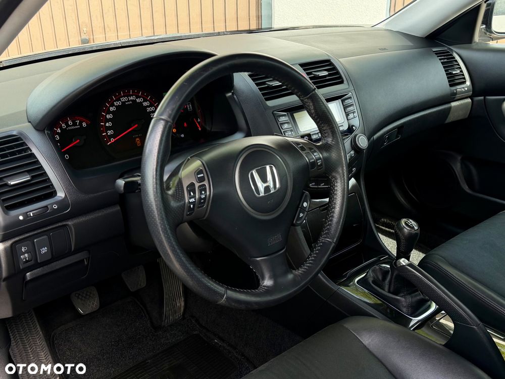 Honda Accord 2.0 Sport - 14