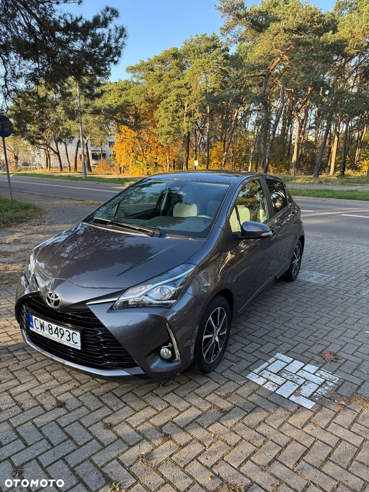 Toyota Yaris 1.5 Premium CVT - 1
