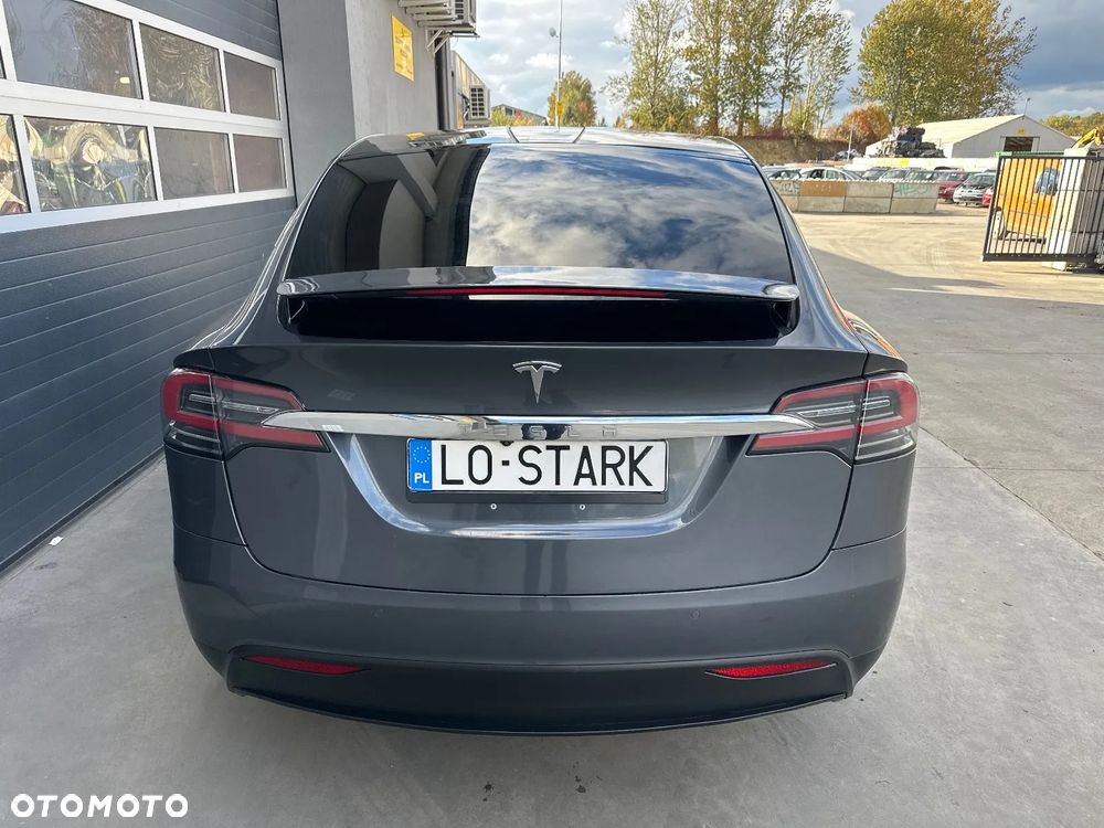 Tesla Model X 2017 photo 2