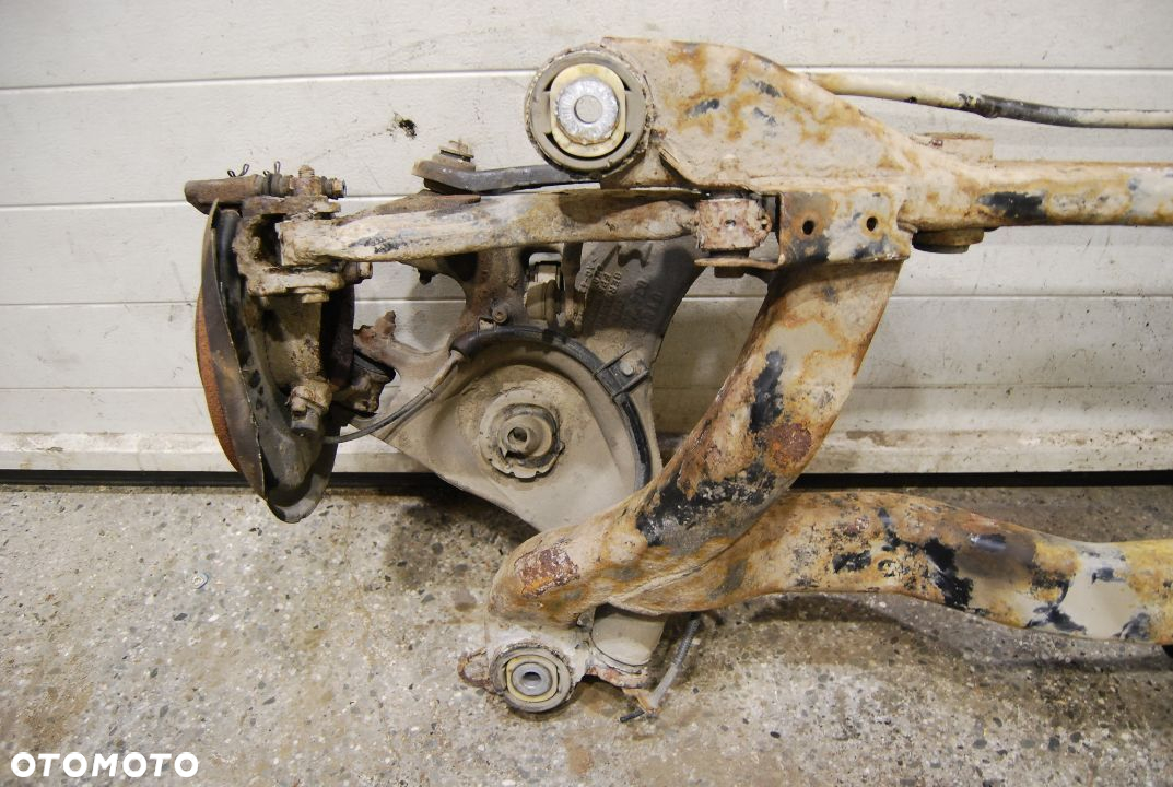 BELKA OŚ TYLNA AUDI A4 B6 2.5 TDI QUATTRO - 6