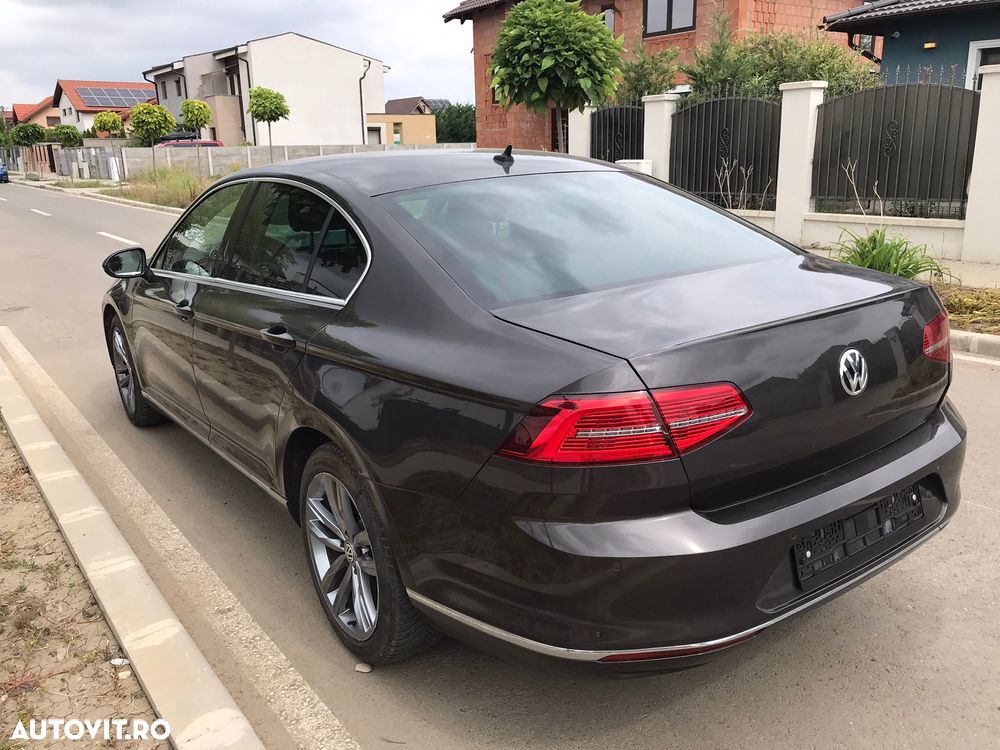 Volkswagen Passat 2.0 TDI Highline - 8