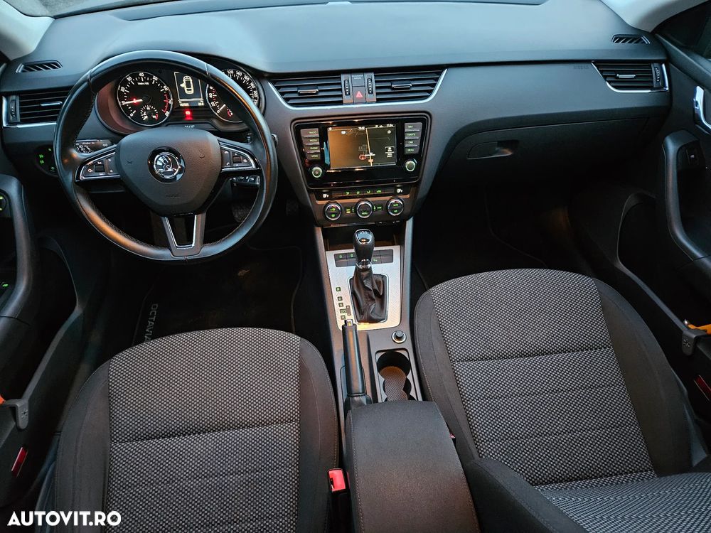 Skoda Octavia Combi 1.0 TSI DSG Clever - 8