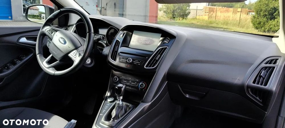Ford Focus Turnier 1.5 EcoBlue Start-Stopp-System ACTIVE X - 12