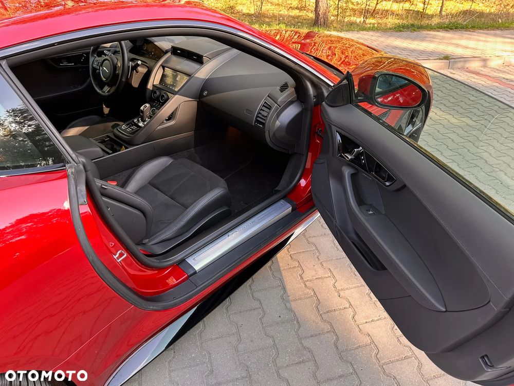 Jaguar F-Type 2.0 Turbo R-Dynamic Black - 14