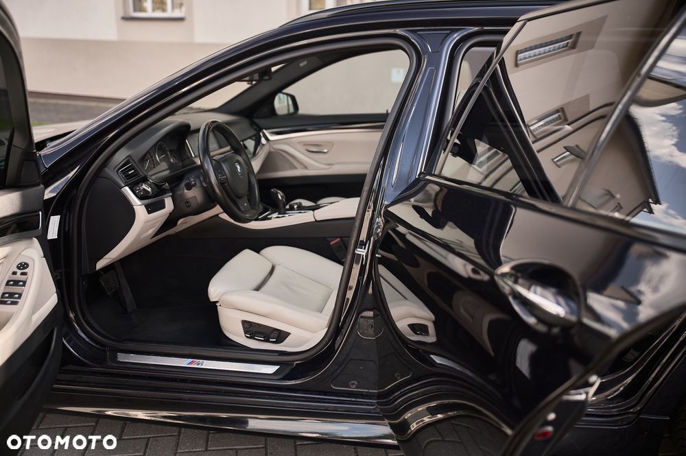 BMW Seria 5 530d xDrive - 5