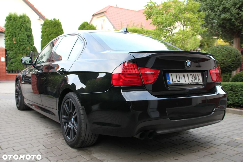 BMW Seria 3 330i xDrive - 4