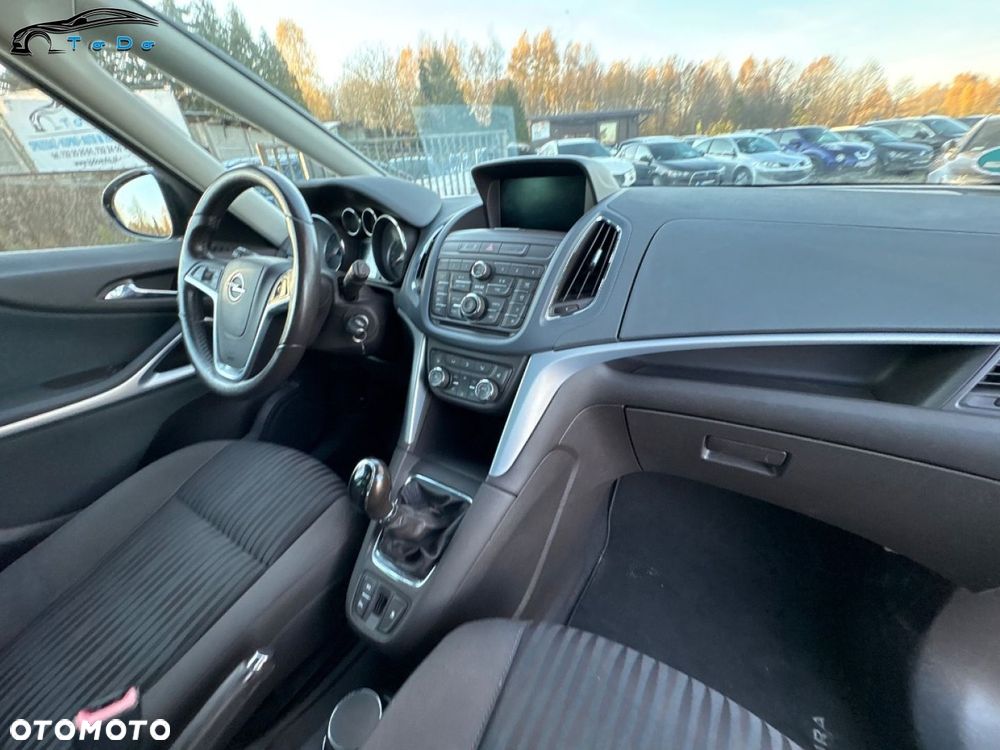 Opel Zafira 1.4 T Cosmo EcoFLEX S&S - 29