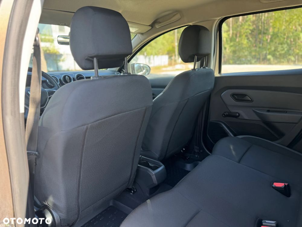 Dacia Duster 1.6 SCe Laureate S&S - 29