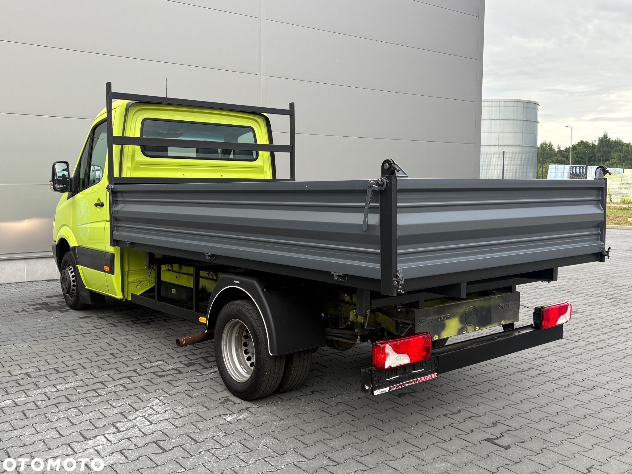 Mercedes-Benz Sprinter - 3