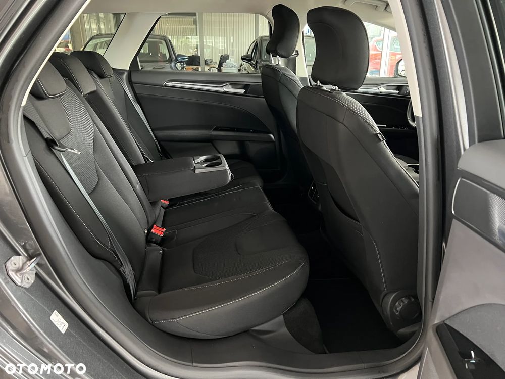 Ford Mondeo 2.0 EcoBlue Titanium - 38