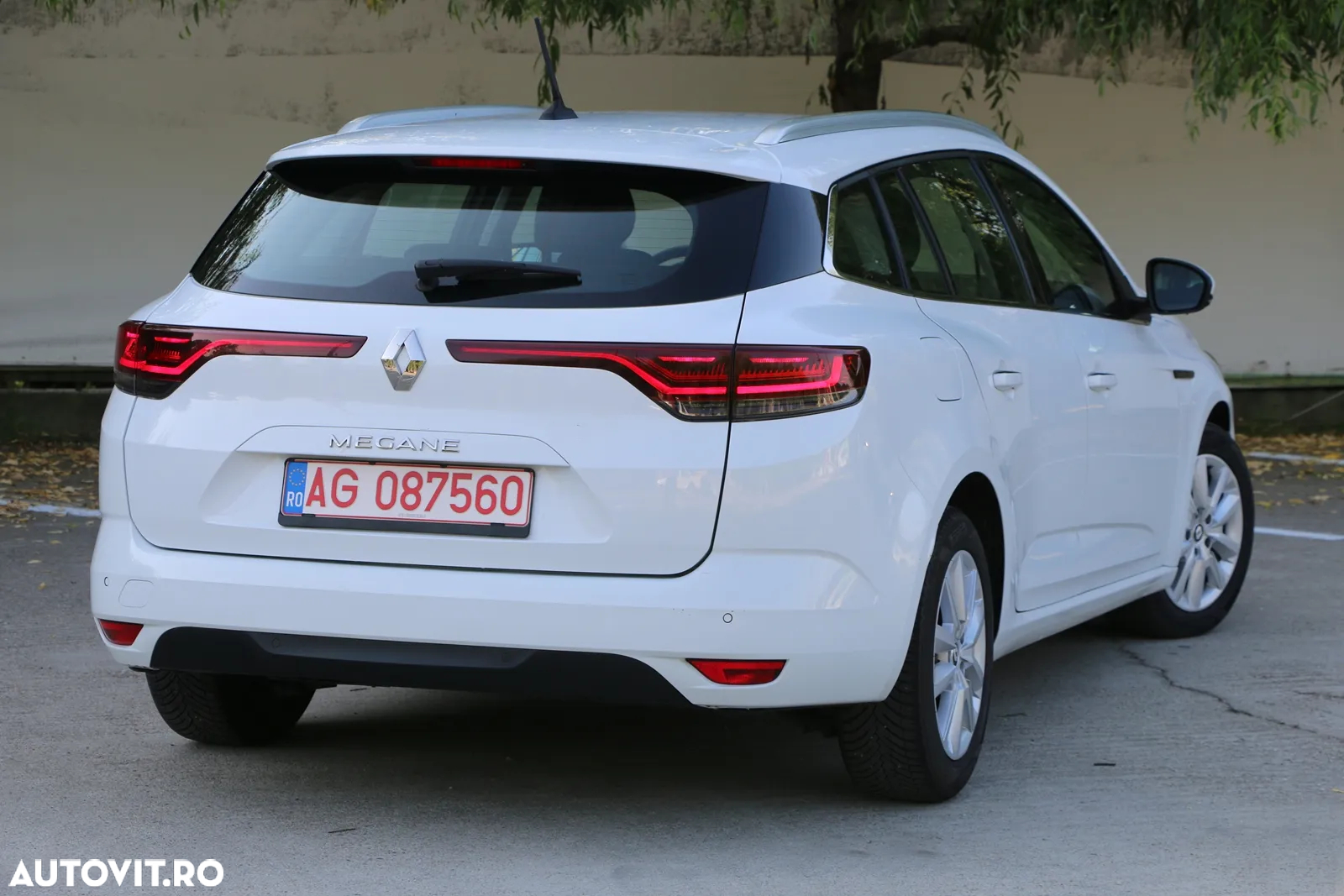 Renault Megane Blue dCi 115 Authentic - 4