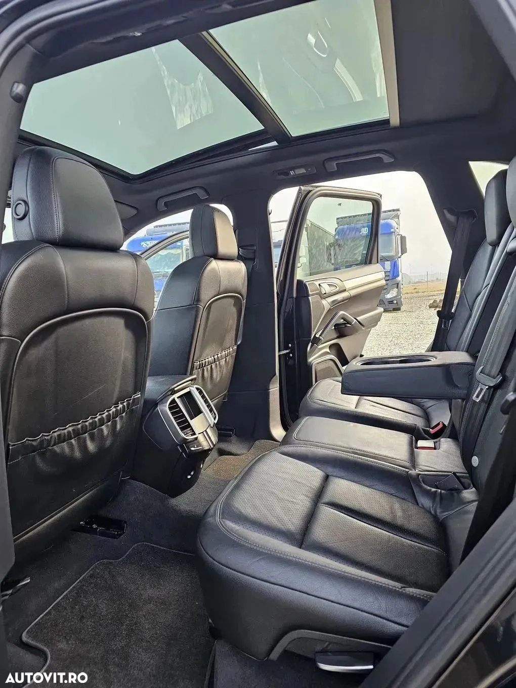 Porsche Cayenne Diesel Platinum Edition - 9