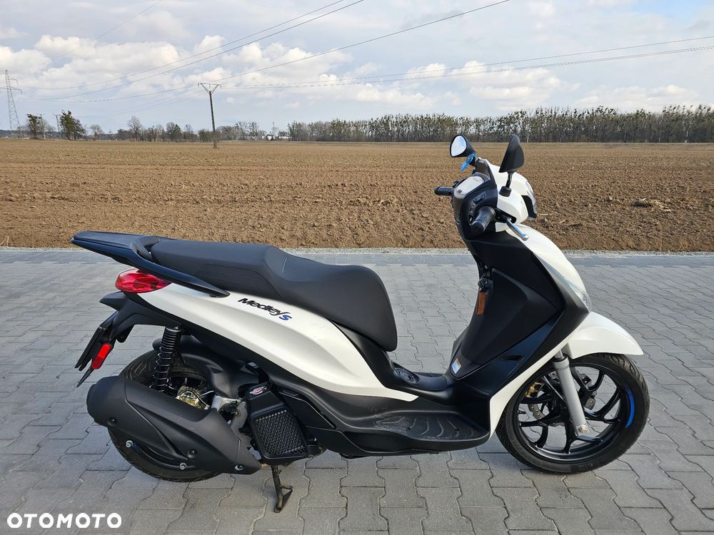 Piaggio Medley - 4