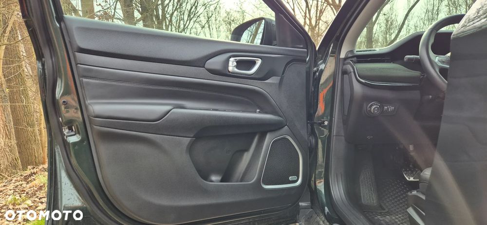 Jeep Compass - 32