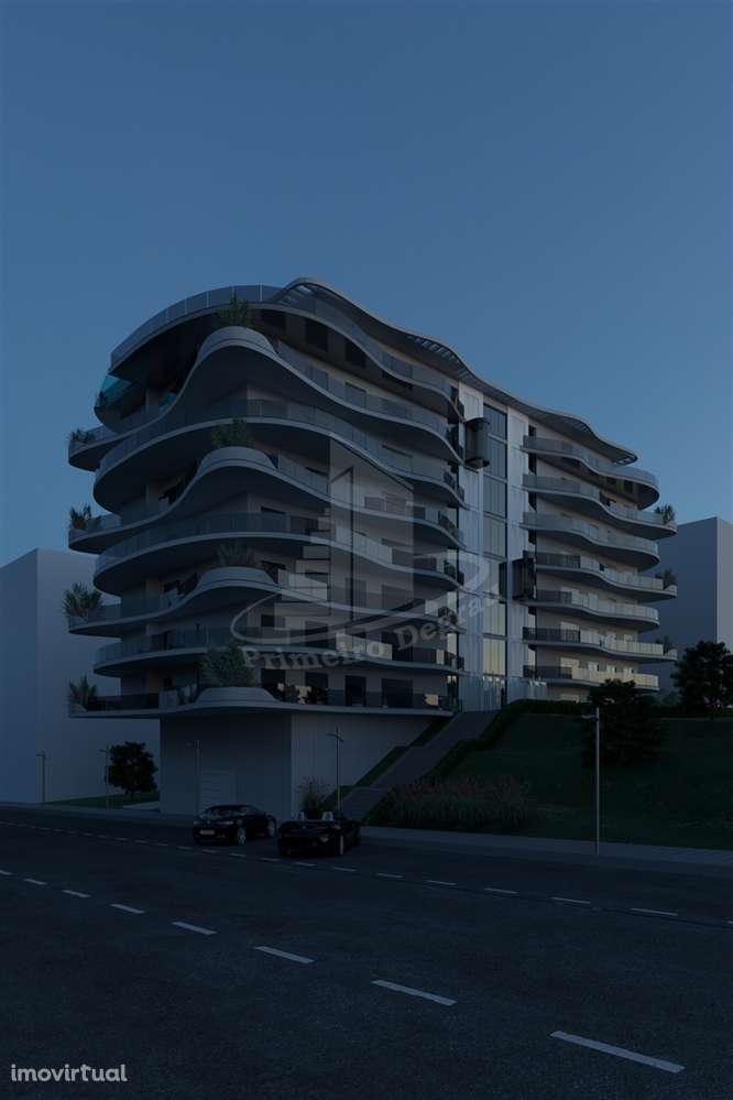 Luxo e Conforto: T4 no Último Piso em Braga - Grande imagem: 2/45