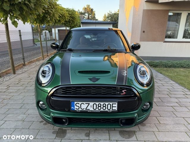Mini Cooper S 2019 photo 2