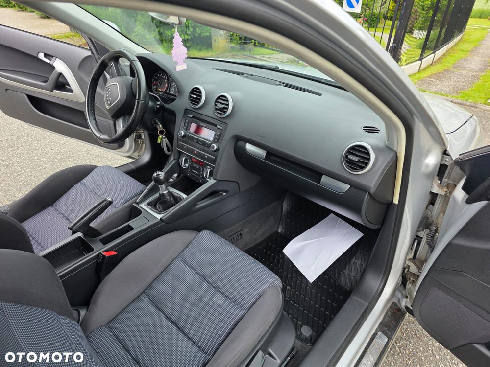 Audi A3 3-drzwiowe 1.6 S line Sportpaket (plus) - 7