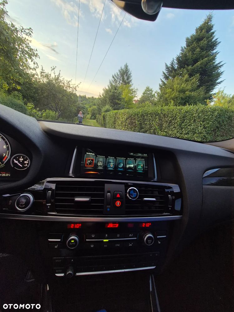 BMW X4 xDrive28i xLine - 11
