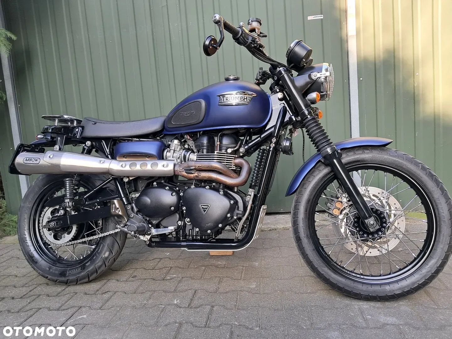 Triumph Bonneville - 1