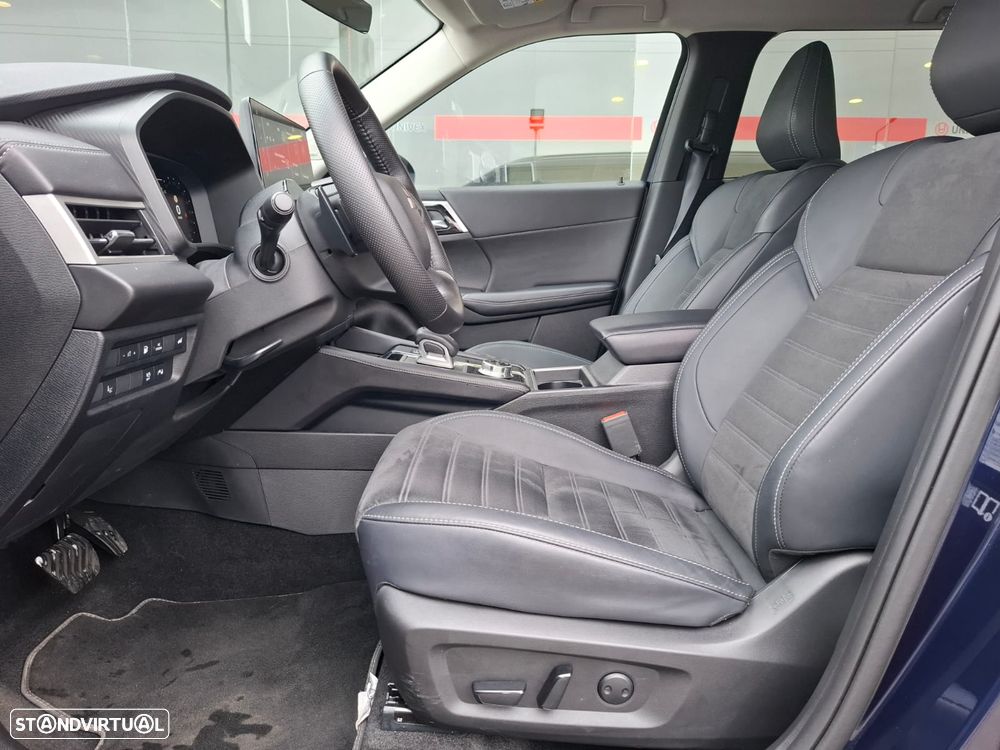 Mitsubishi Outlander 2.4 PHEV Intense - 21