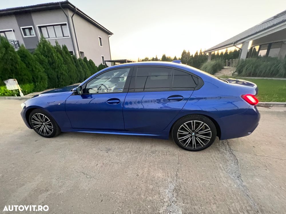 BMW Seria 3 320d xDrive AT MHEV - 12