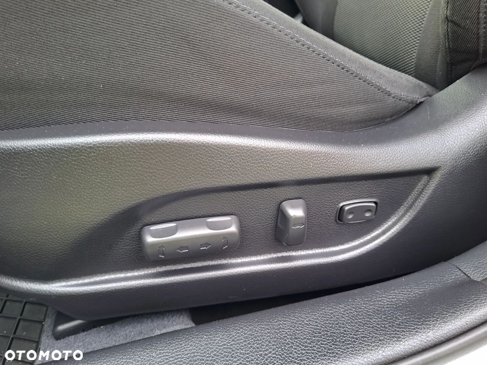 Hyundai i40 Kombi 1.7 CRDi Premium - 20