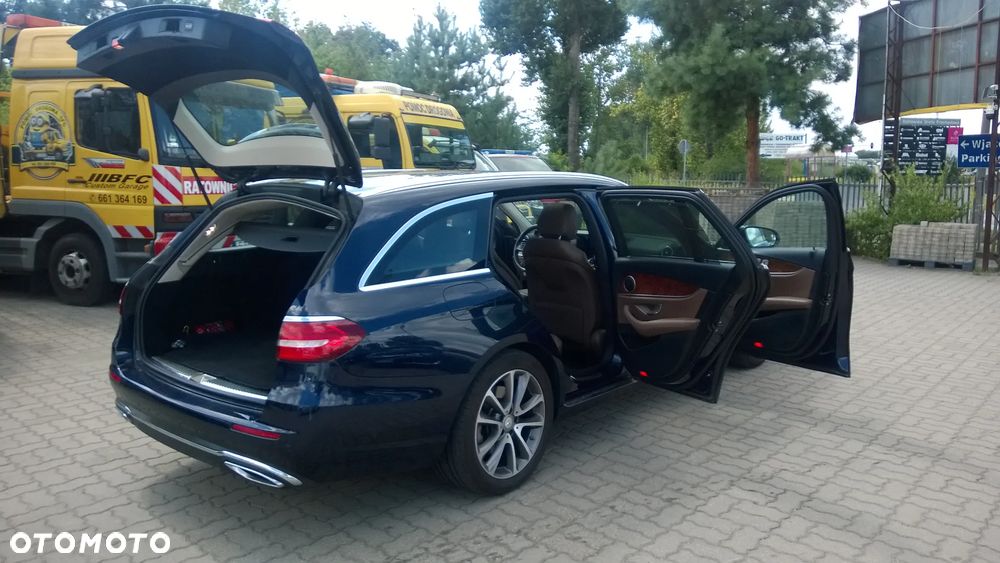 Mercedes-Benz Klasa E 350 d 4Matic 9G-TRONIC Exclusive - 21