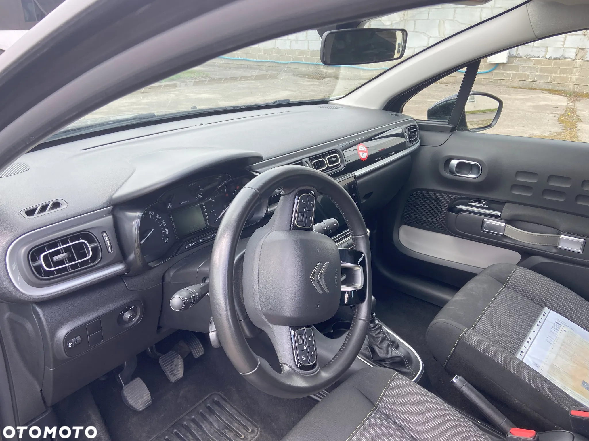 Citroën C3 Pure Tech 110 S&S SHINE - 9