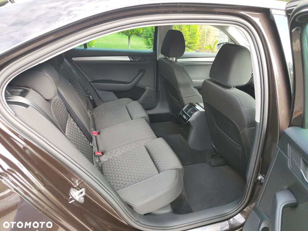 Skoda Superb 1.8 TSI DSG Style - 6