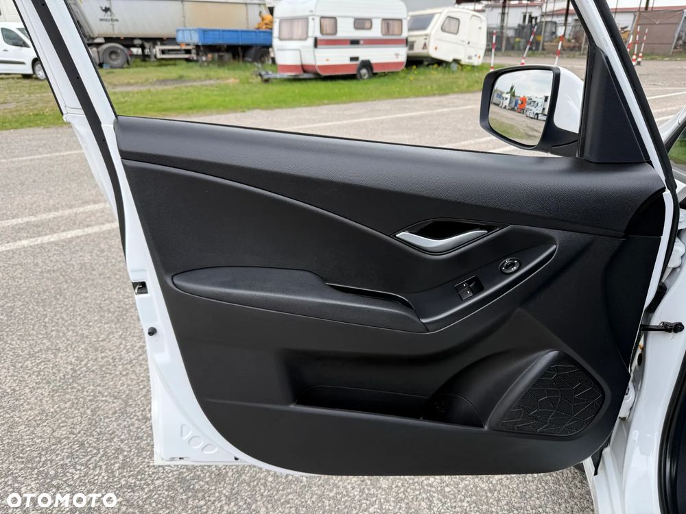 Hyundai ix20 1.4 Comfort - 19