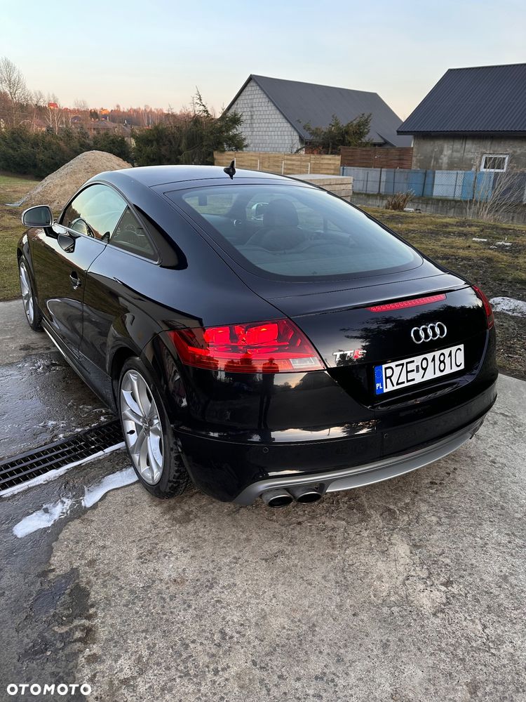 Audi TT S Coupé - 4