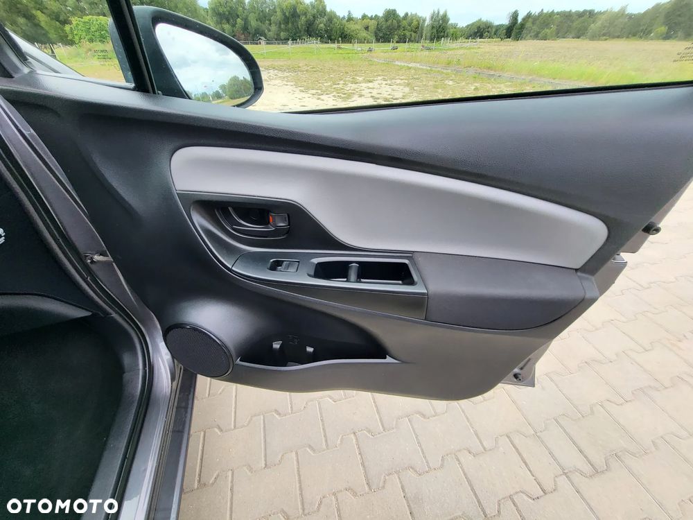 Toyota Yaris - 31