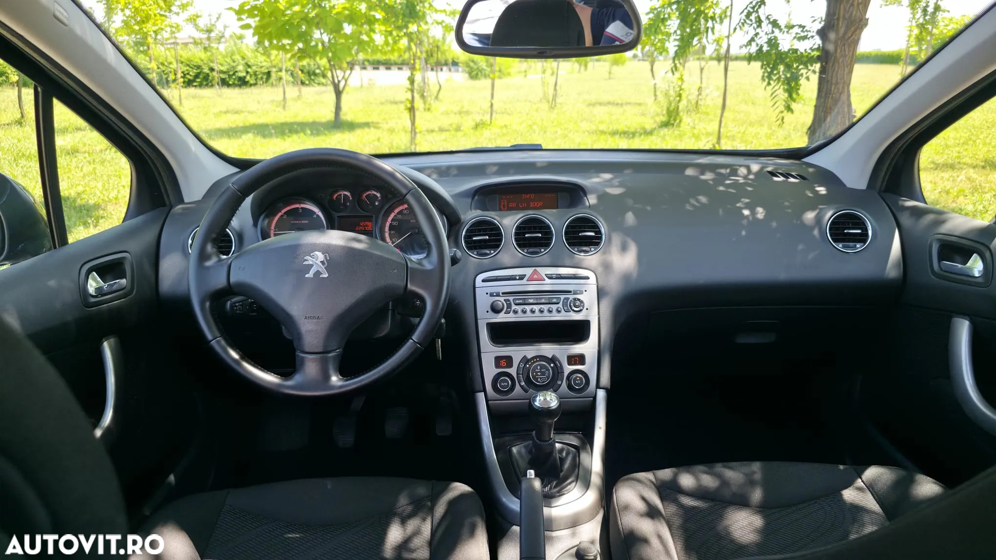 Peugeot 308 1.6 HDI FAP Allure - 6