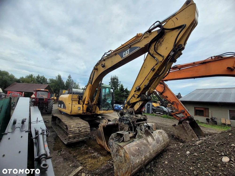 Caterpillar 318C - 2