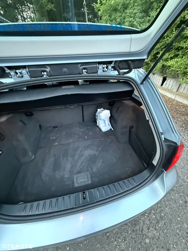 BMW Seria 3 318i Edition Exclusive - 17