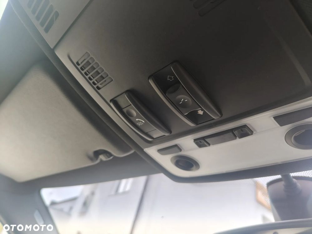 BMW X1 xDrive20d - 39