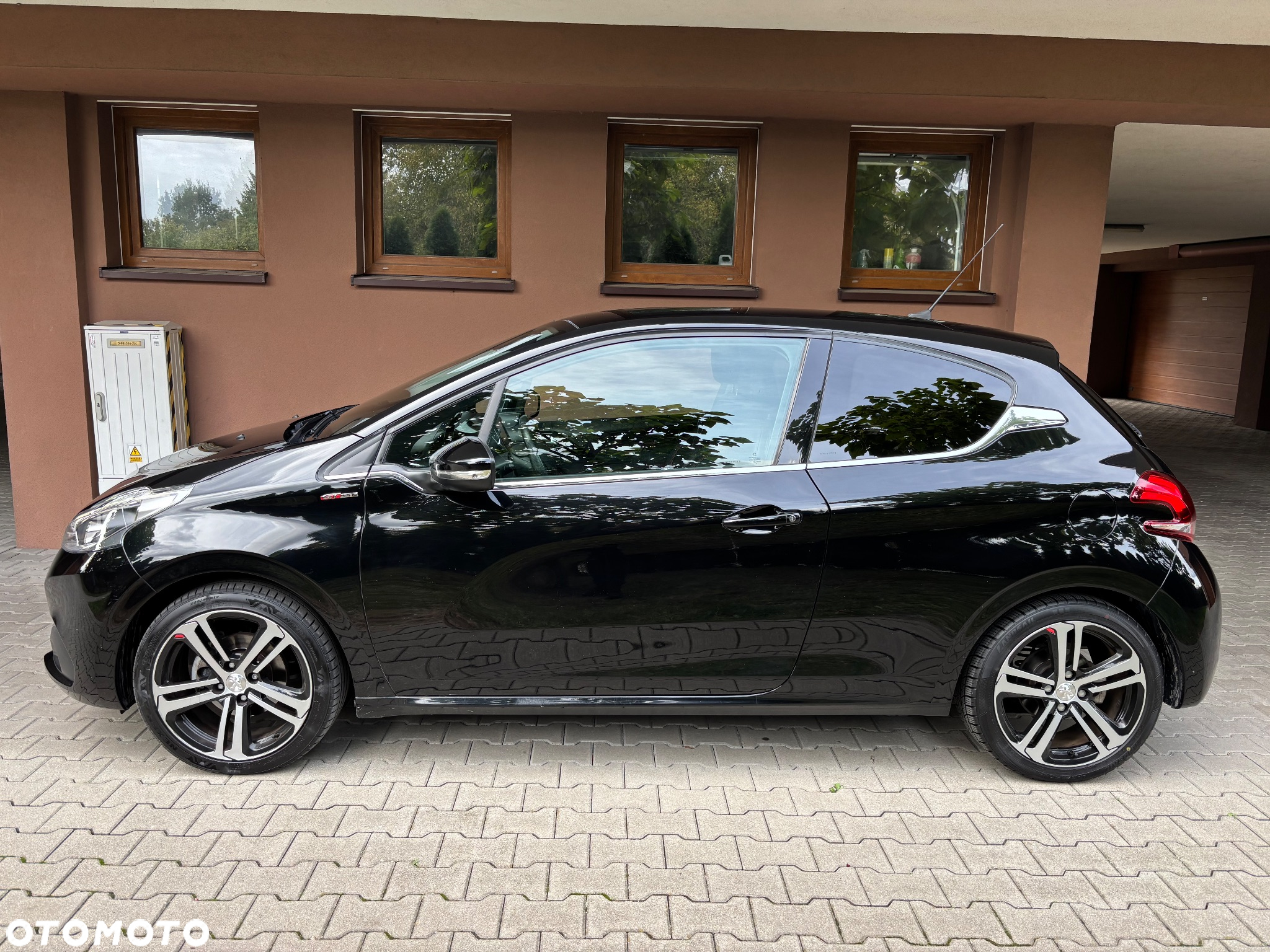 Peugeot 208 PureTech 110 Stop & Start Allure - 37