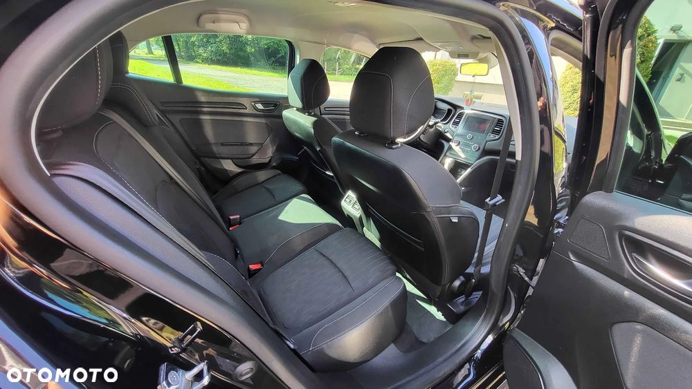 Renault Megane 1.3 TCe FAP Limited EDC - 11