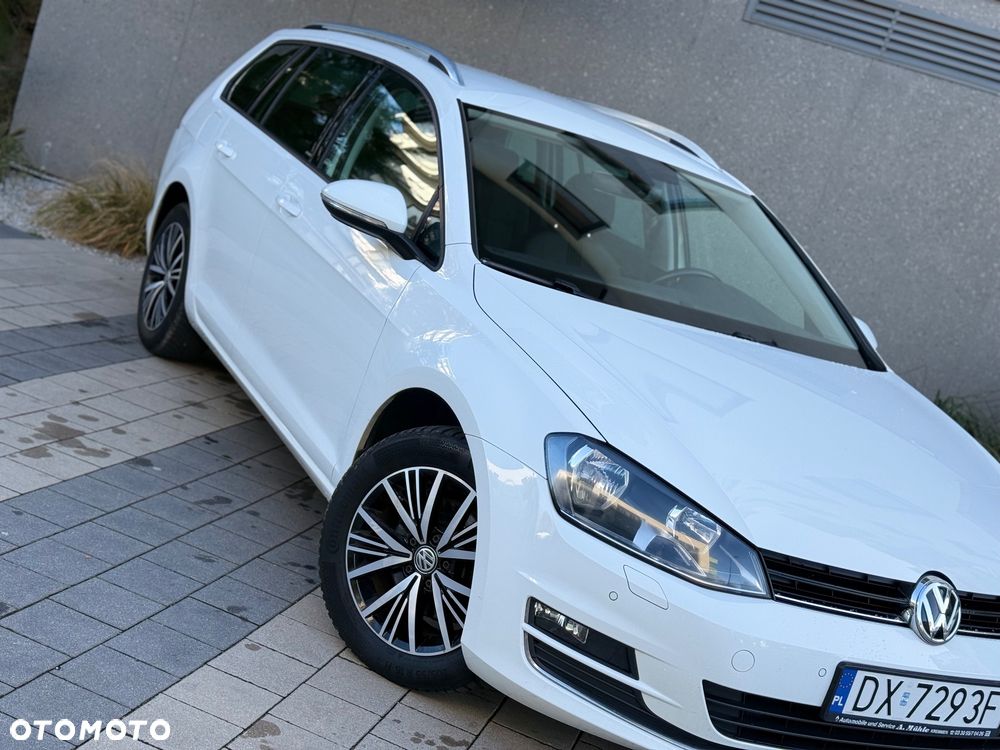 Volkswagen Golf - 33