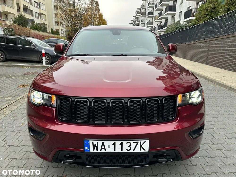 Jeep Grand Cherokee - 18