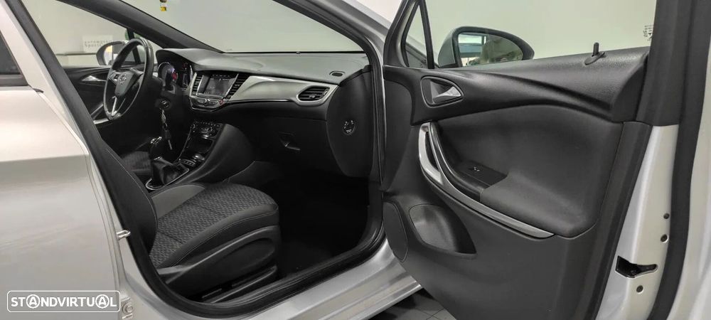 Opel Astra 1.2 Turbo - 22