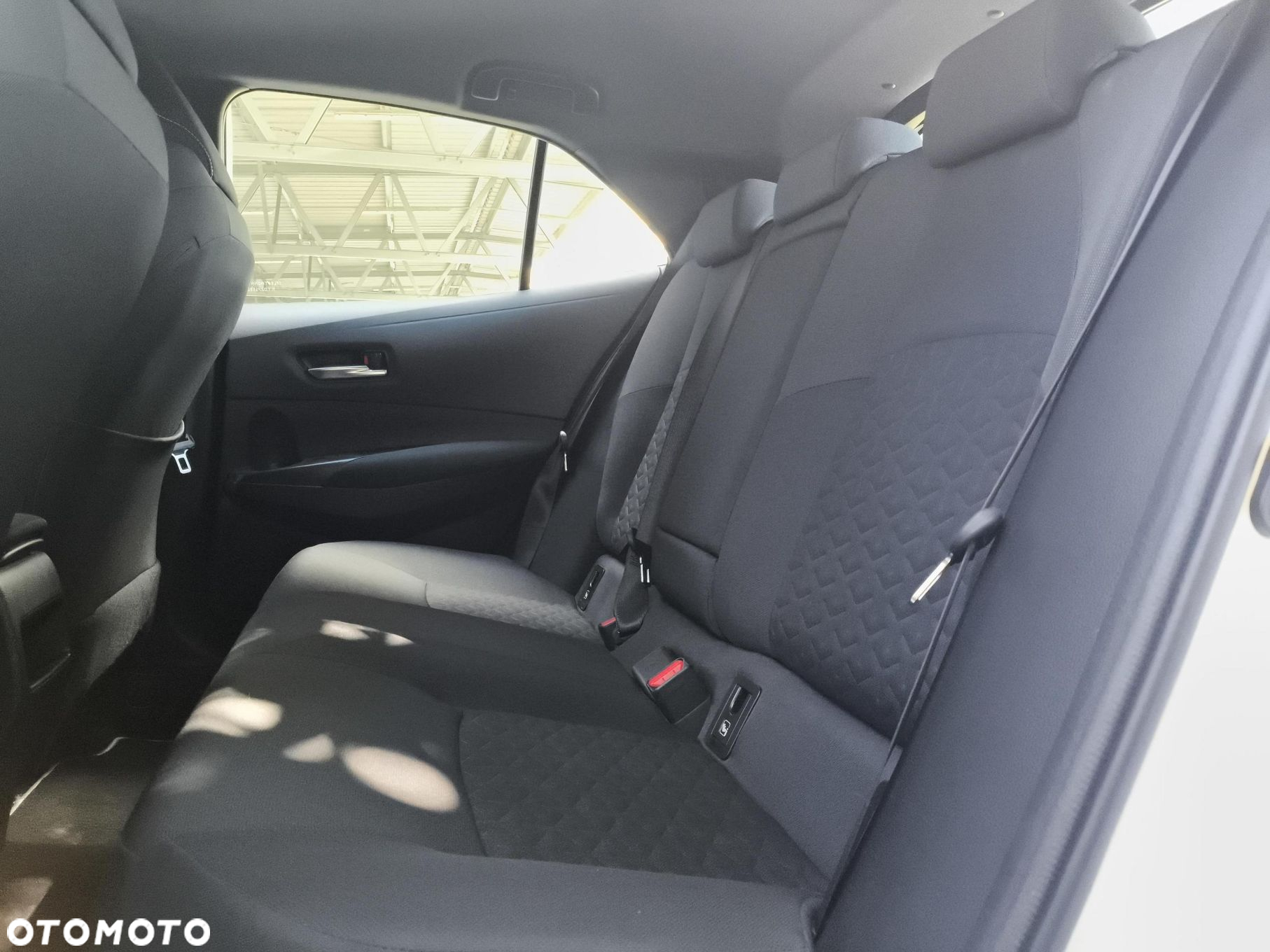 Toyota Corolla - 25