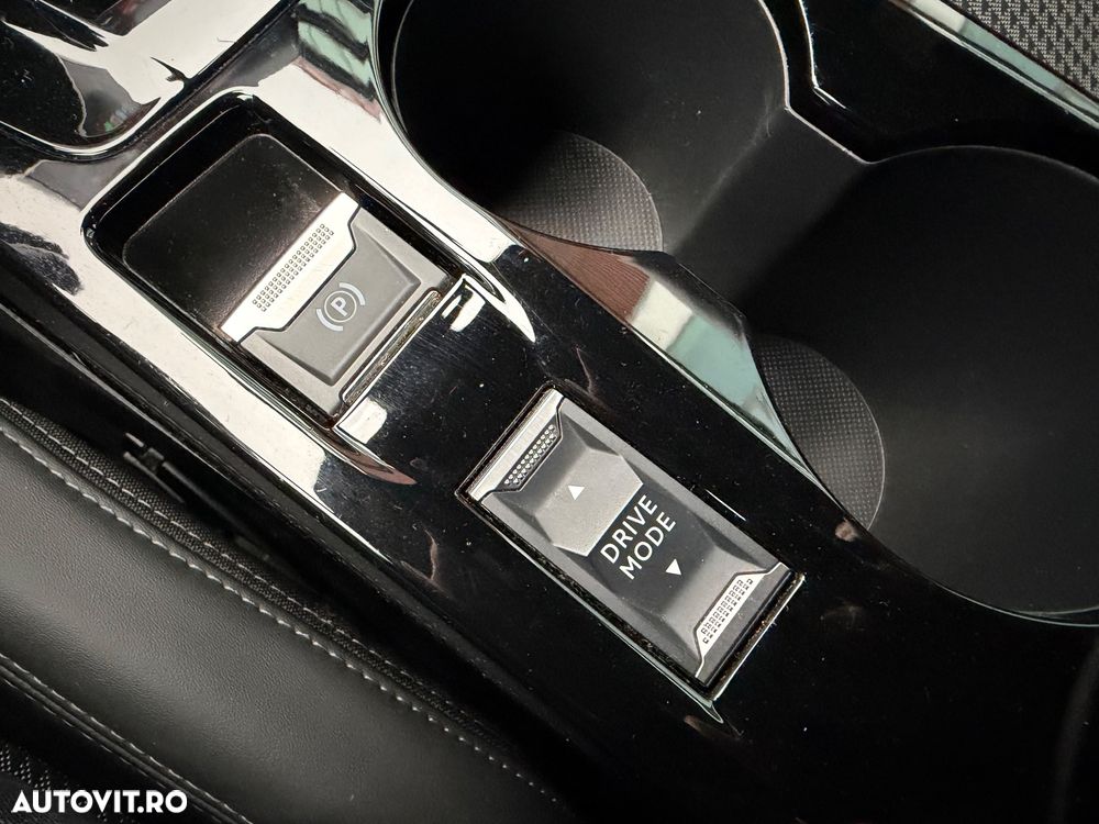 Peugeot 208 PureTech 130 EAT8 GT Pack - 39