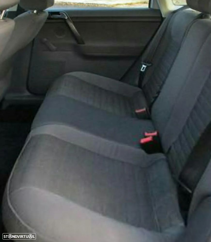 VW Polo 1.4 TDi Confortline - 7