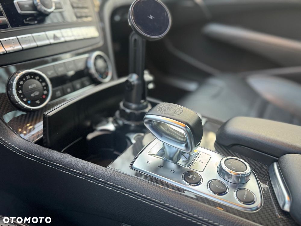 Mercedes-Benz SL 63 AMG AMG Speedshift MCT 7-Gang Sportgetriebe AMG Performance Package - 8