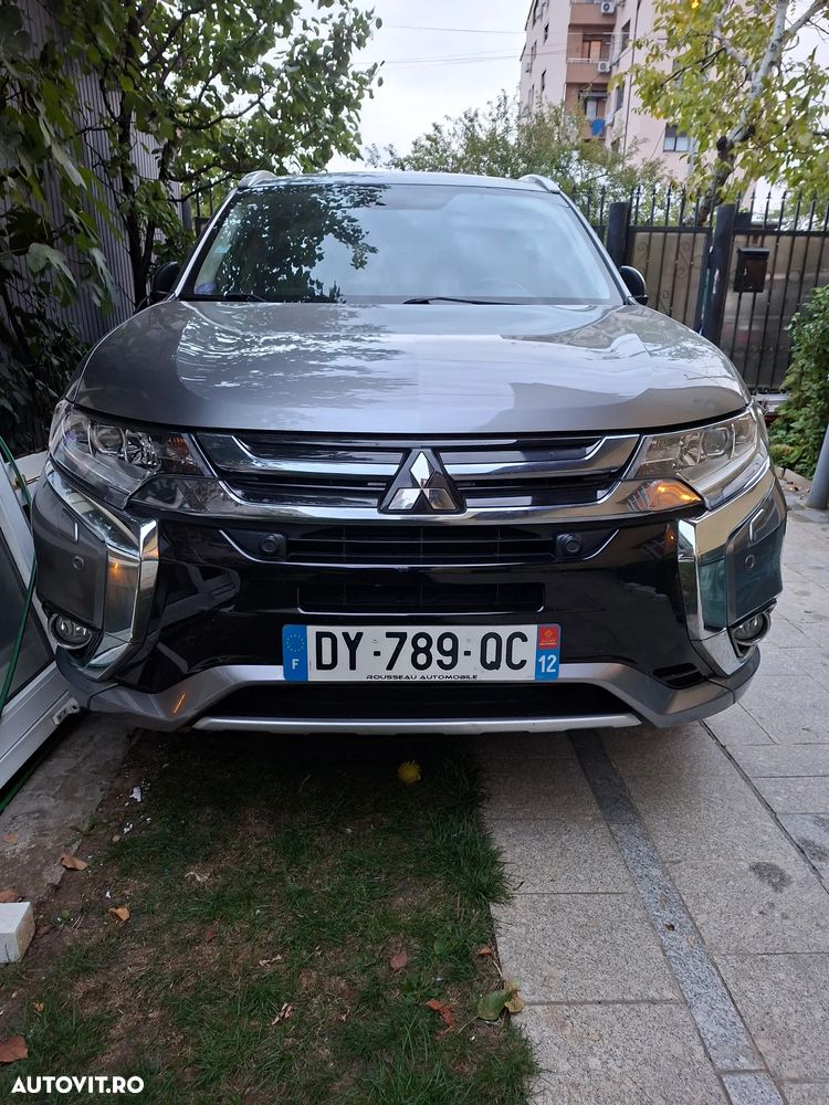 Mitsubishi Outlander 2.0 4WD Top - 10