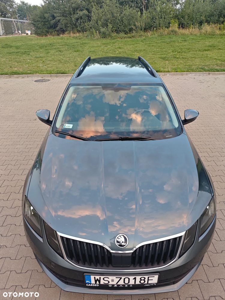 Skoda Octavia 2.0 TDI Ambition DSG - 6