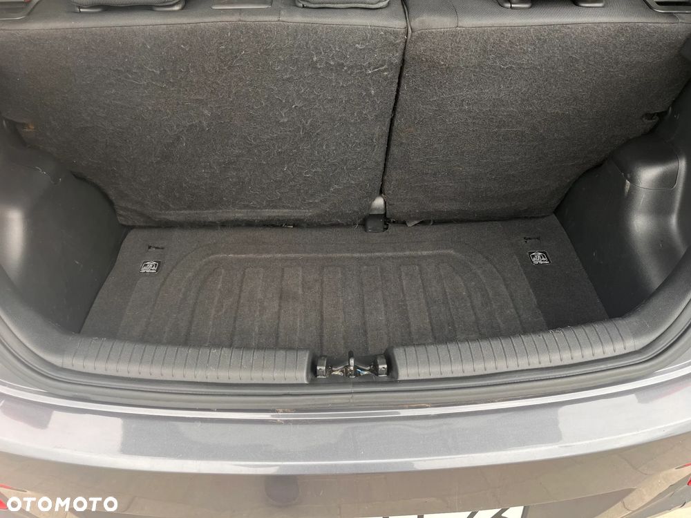 Hyundai i10 - 16