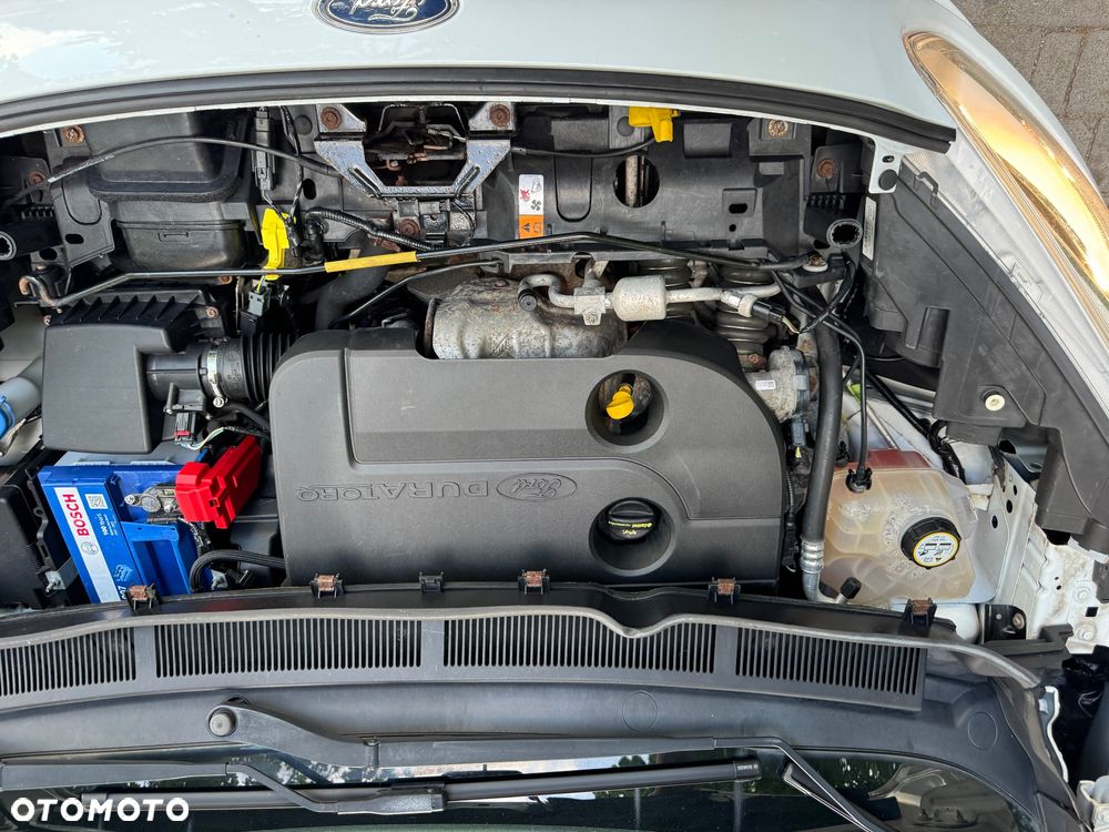 Ford Transit Connect - 14