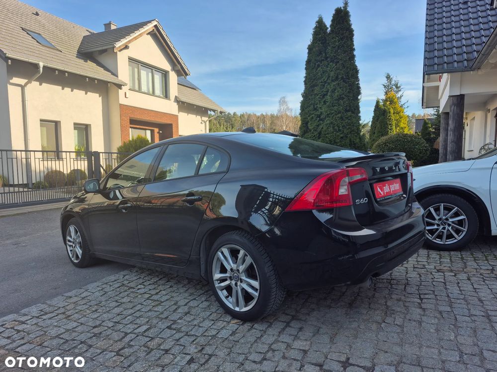 Volvo S60 D3 Momentum - 8